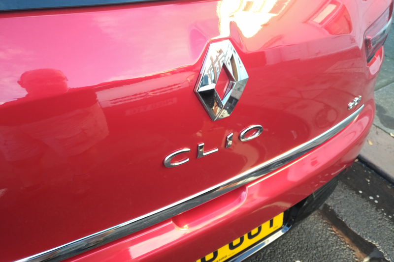 Illustration for article titled Second to final clean of Mk4 Renault Clio